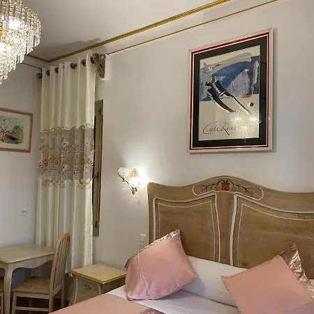 Lyre Maison De L'eglise Du Couvent ナルボンヌ