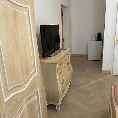 Lyre Maison De L'eglise Du Couvent 3*